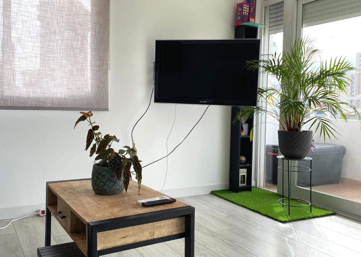 Cozy Apartment Benidorm Poniente 5 Min From The Beach Kültér fotó