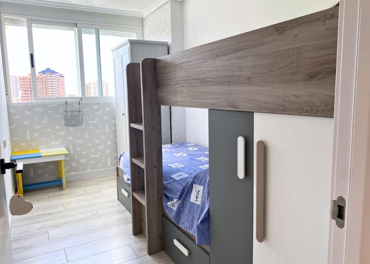 Cozy Apartment Benidorm Poniente 5 Min From The Beach Kültér fotó